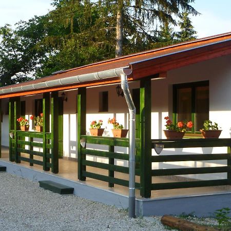 Kisrejtek Apartmanház Lispeszentadorjan Exterior foto