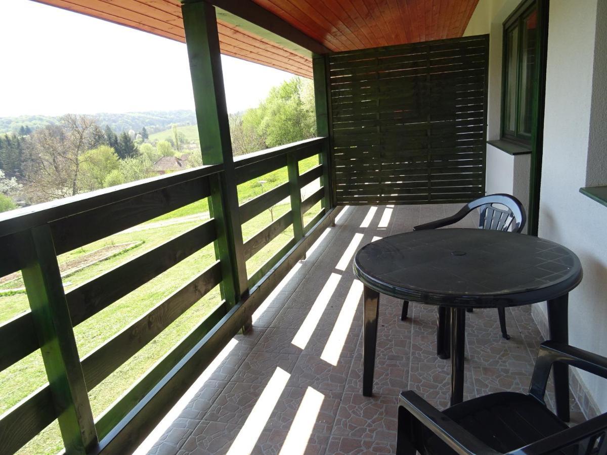 Kisrejtek Apartmanház Lispeszentadorjan Exterior foto